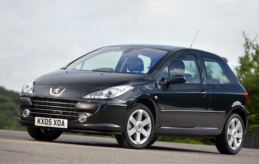  Peugeot 307 2005 года  (фото 14 из 25)